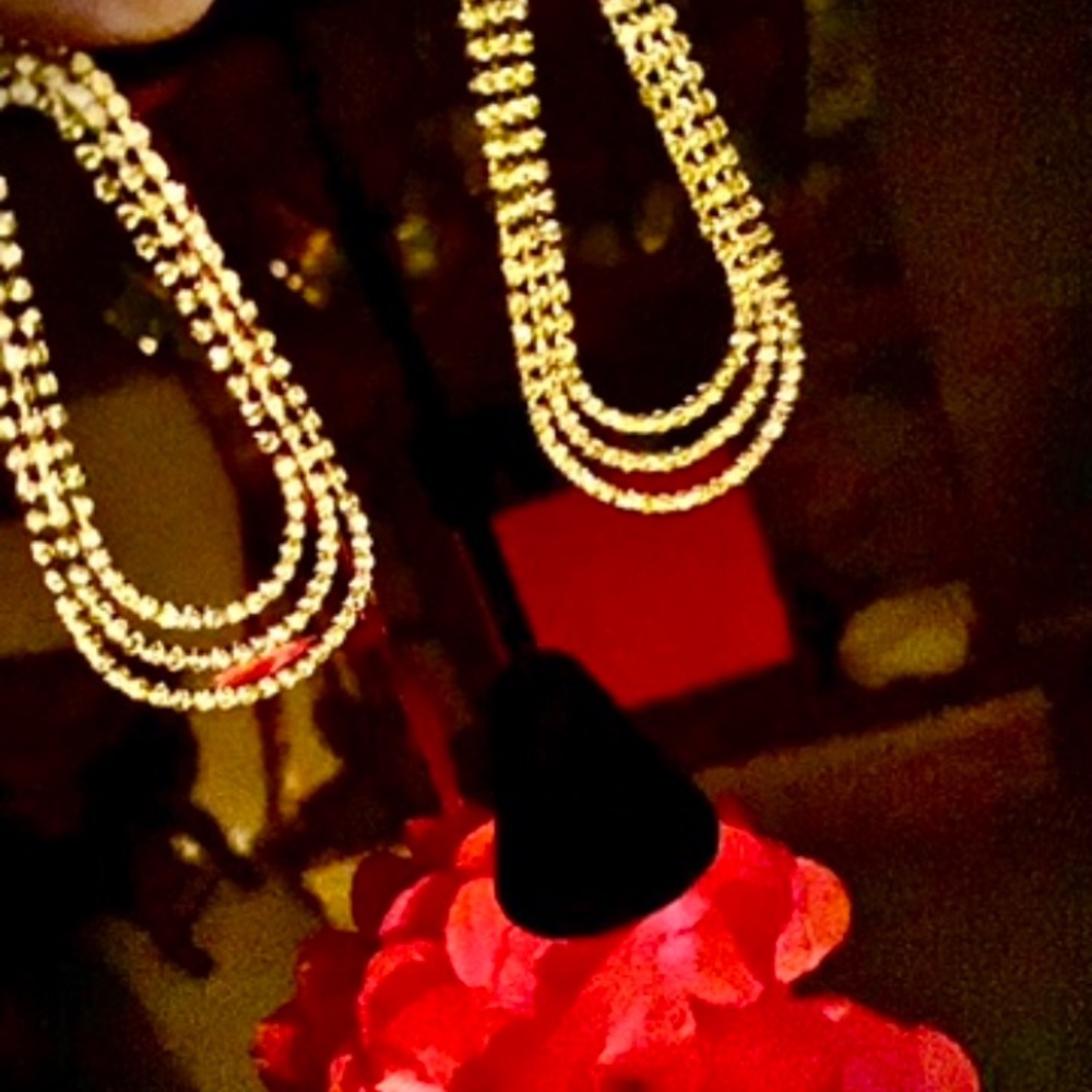 Earrings Sparkling  Crystal Gold tone Drop